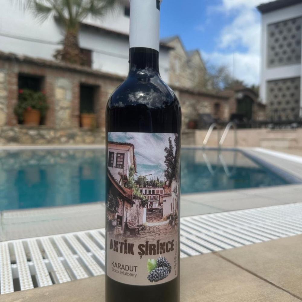 Antik Karadut (75cl)